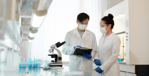 Gilteritinib obtém avaliação prévia hospitalar para o tratamento da leucemia mieloide aguda FLT3+ R/R